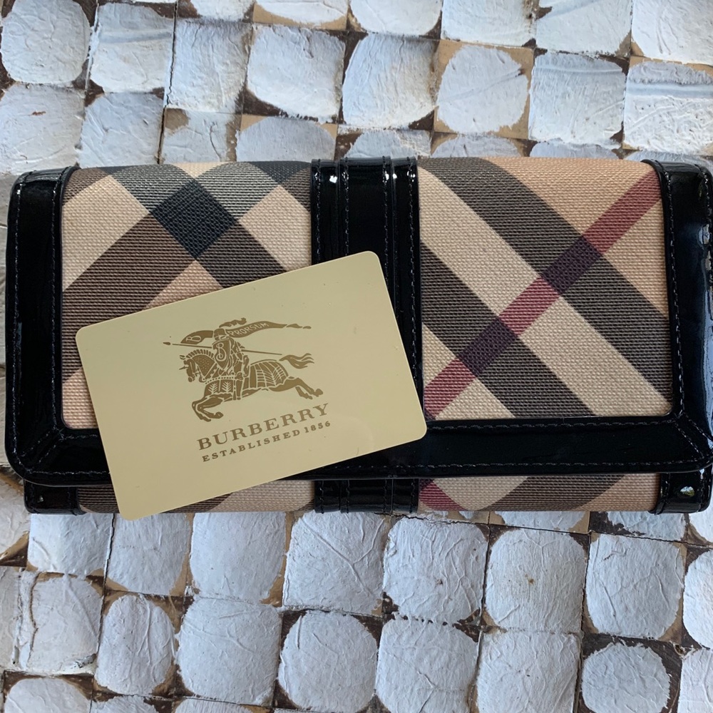 Burberry wallet